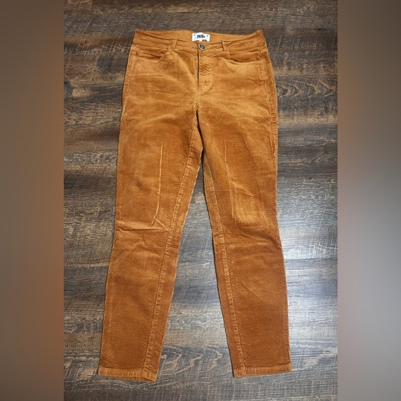 PAIGE Hoxton Ankle Skinny Corduroy Pants Marigold Size 28 Burnt Orange - Picture 6 of 8